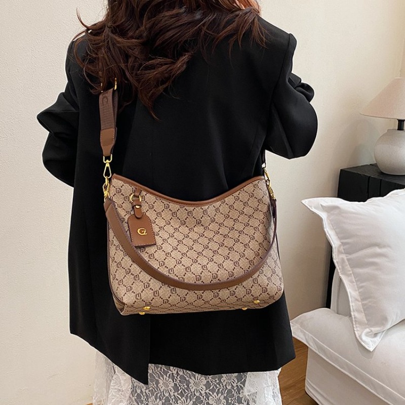 Classic Designer Paris Diaper  - Luxury Bags Paris 评论和价格